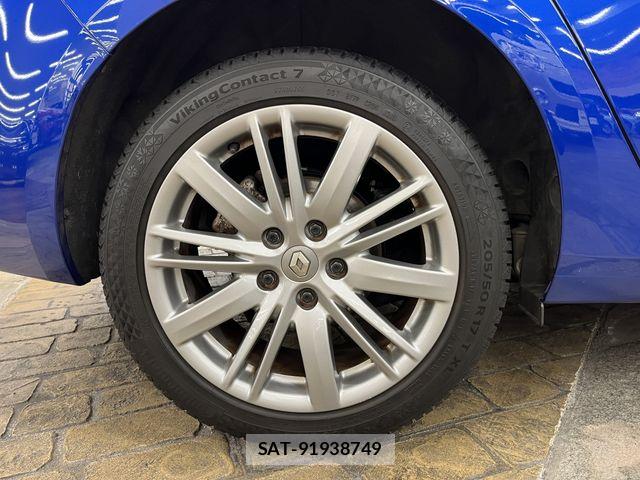 Renault MEGANE 2023-07 7457310-11