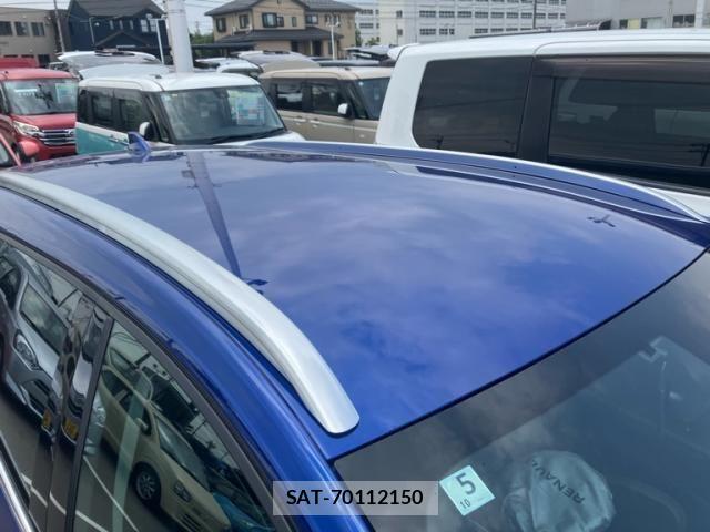 Renault MEGANE 2023-05 8316723-4