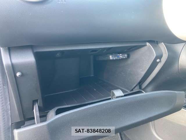 Renault TWINGO 2021-02 1141832-9