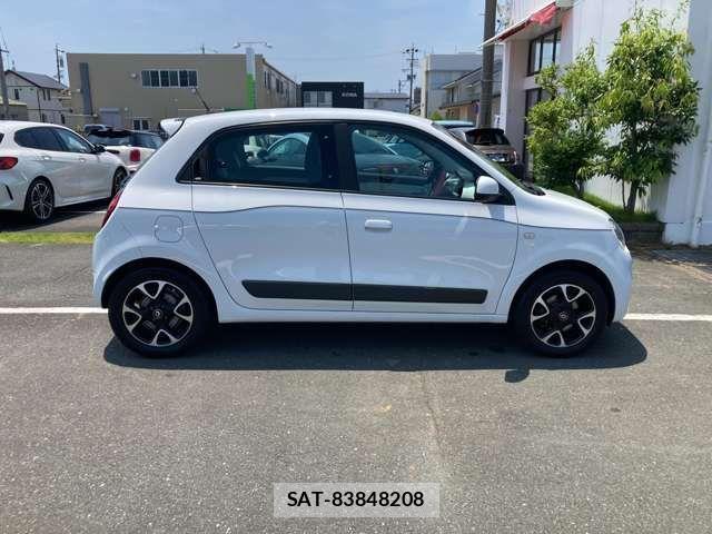 Renault TWINGO 2021-02 1141832-4