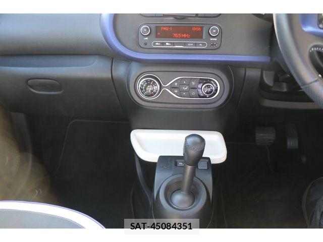 Renault TWINGO 2017-07 5876989-3