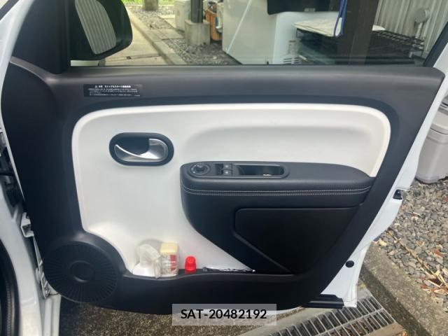 Renault TWINGO 2021-06 6527392-16