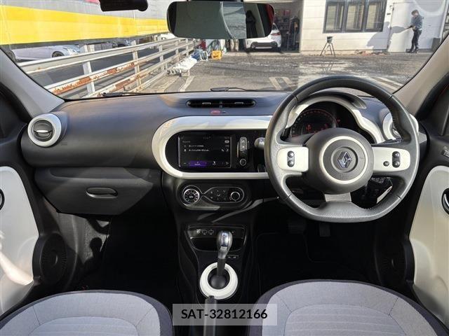 Renault TWINGO 2020-09 6614451-13