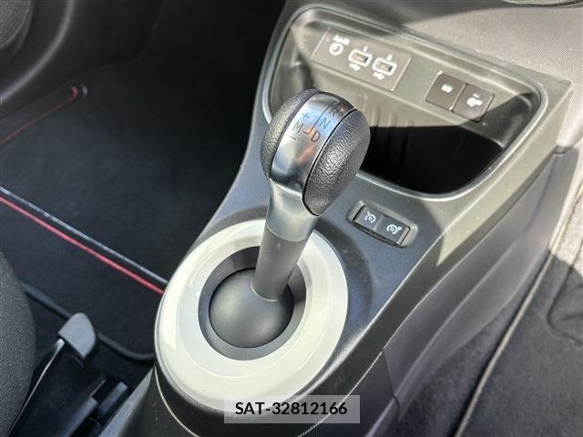 Renault TWINGO 2020-09 6614451-18