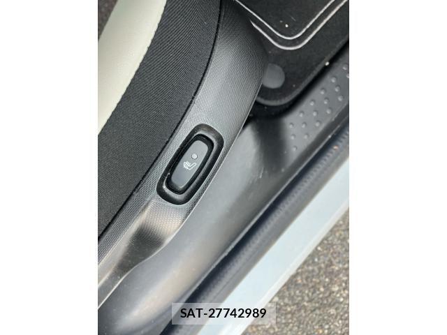 Renault TWINGO 2022-06 6911973-10