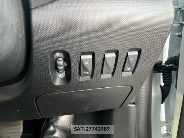 Renault TWINGO 2022-06 6911973-11