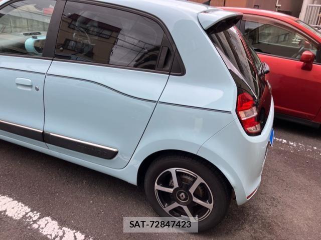 Renault TWINGO 2018-02 7329729-3