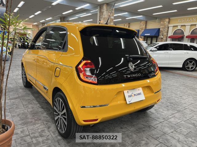 Renault TWINGO 2022-10 7359592-8
