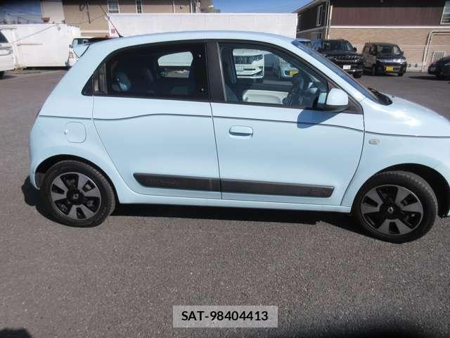 Renault TWINGO 2017-07 7502591-19