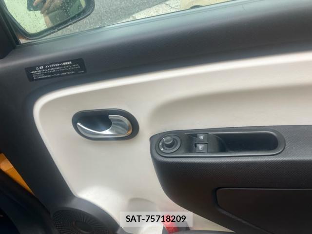 Renault TWINGO 2019-08 7727912-22