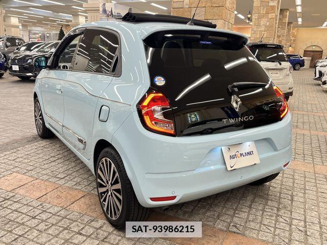 Renault TWINGO 2023-11 7980835-9