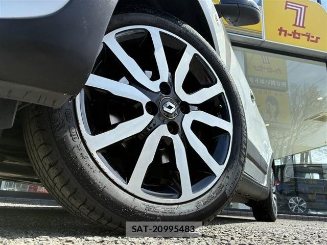 Renault TWINGO 2019-02 8037924-9