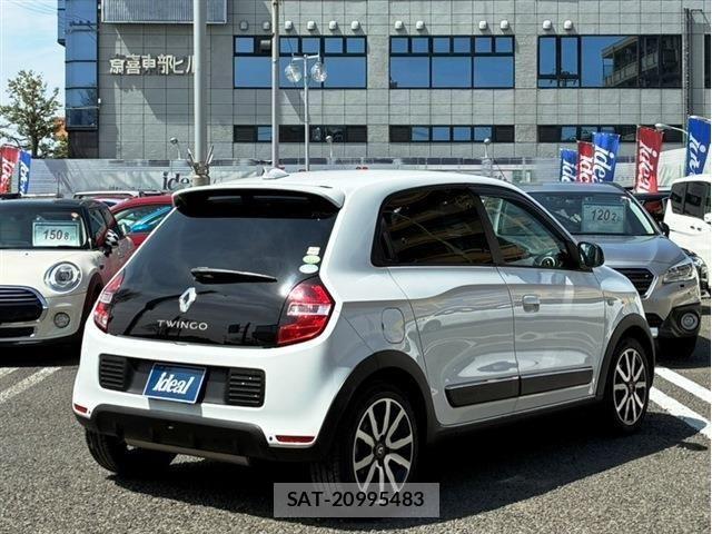 Renault TWINGO 2019-02 8037924-4
