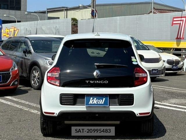 Renault TWINGO 2019-02 8037924-5