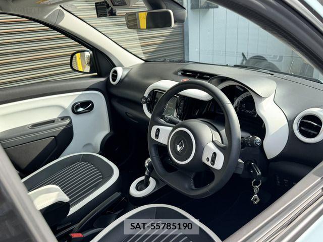 Renault TWINGO 2022-02 8037923-1