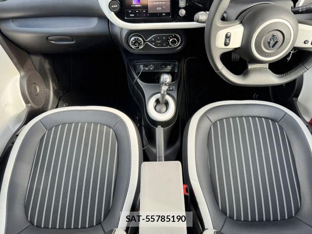 Renault TWINGO 2022-02 8037923-7