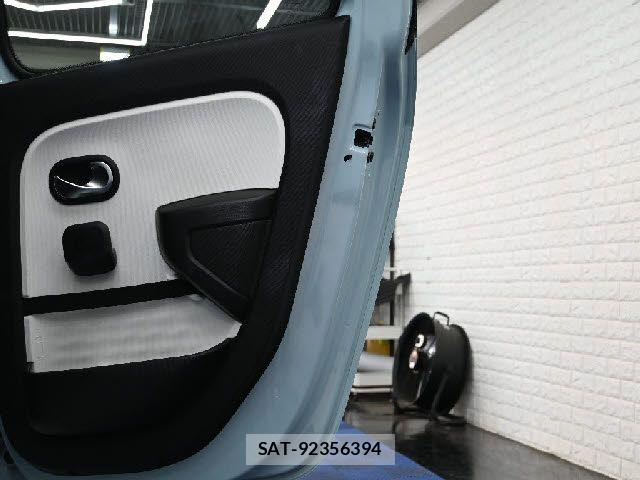 Renault TWINGO 2022-07 8132085-22