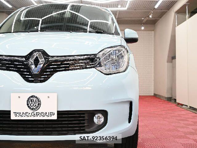 Renault TWINGO 2022-07 8132085-5
