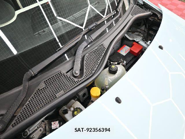 Renault TWINGO 2022-07 8132085-6