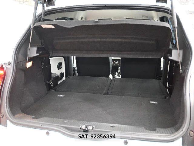 Renault TWINGO 2022-07 8132085-7