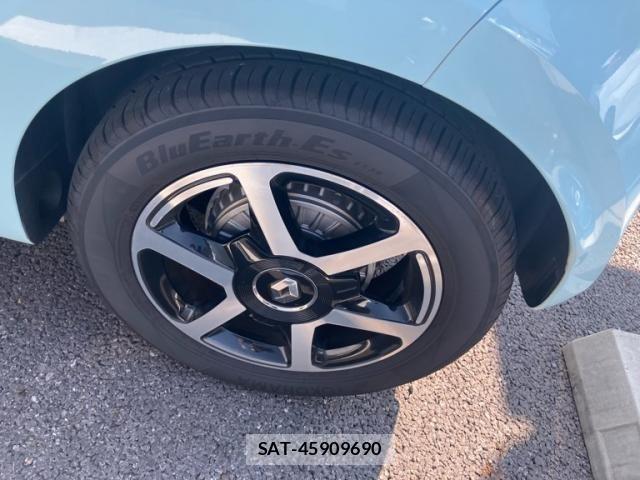 Renault TWINGO 2018-03 8132091-15