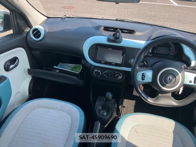 Renault TWINGO 2018-03 8132091-8