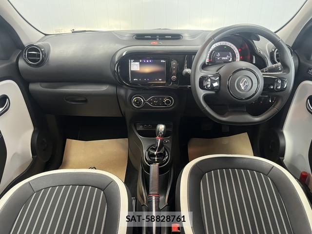 Renault TWINGO 2024-02 8209873-10