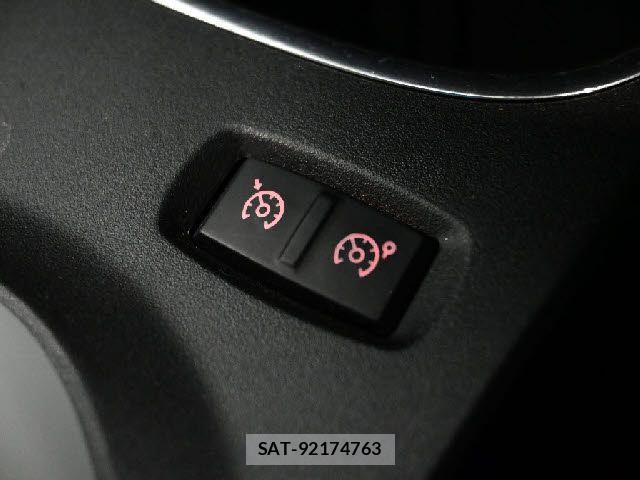 Renault TWINGO 2023-07 8209874-10