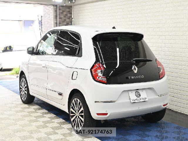 Renault TWINGO 2023-07 8209874-13
