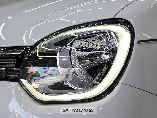 Renault TWINGO 2023-07 8209874-18
