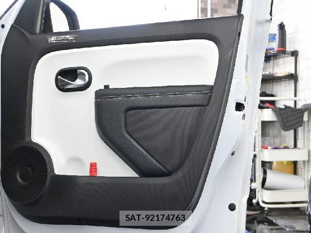 Renault TWINGO 2023-07 8209874-20