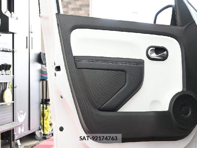 Renault TWINGO 2023-07 8209874-22