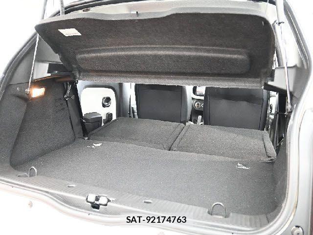 Renault TWINGO 2023-07 8209874-7