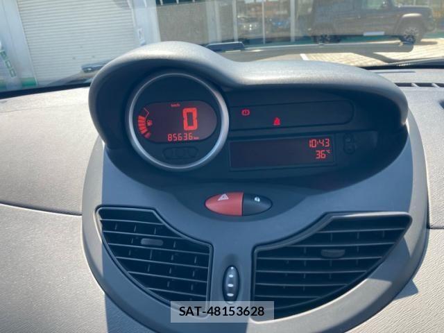 Renault TWINGO 2008-12 8231619-18