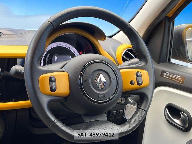 Renault TWINGO 2022-04 8246518-9