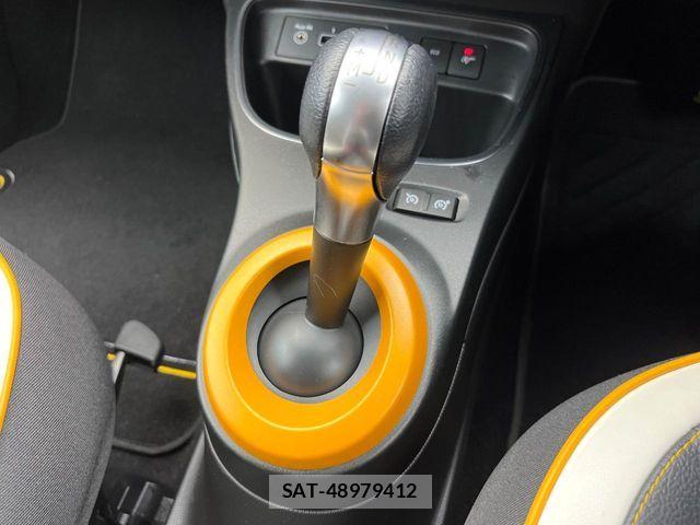 Renault TWINGO 2022-04 8246518-10