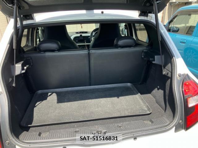Renault TWINGO 2019-01 8368349-9