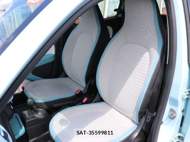 Renault TWINGO 2017-08 8368347-6
