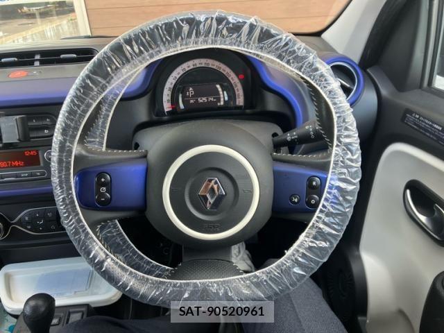 Renault TWINGO 2017-07 8372117-13