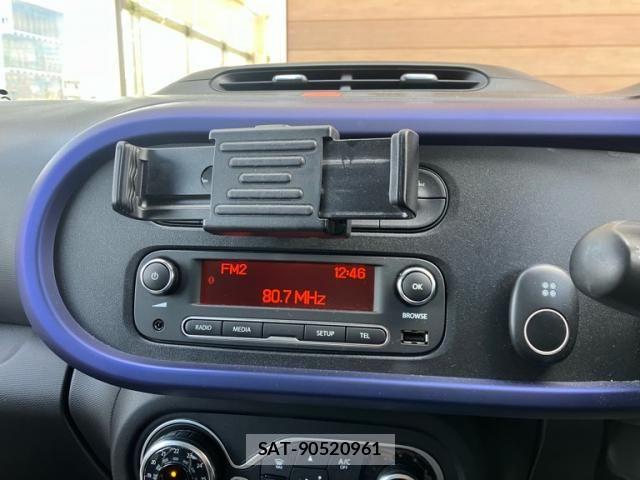 Renault TWINGO 2017-07 8372117-14