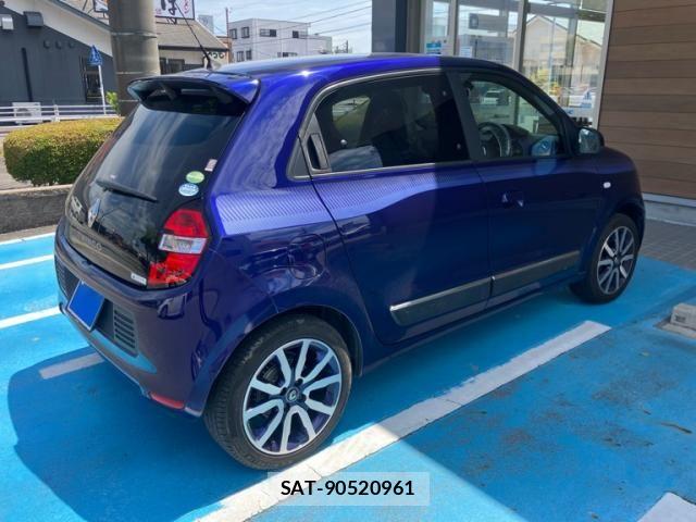 Renault TWINGO 2017-07 8372117-5