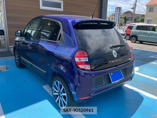 Renault TWINGO 2017-07 8372117-6