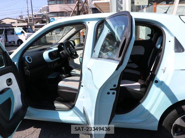 Renault TWINGO 2017-04 8563391-7