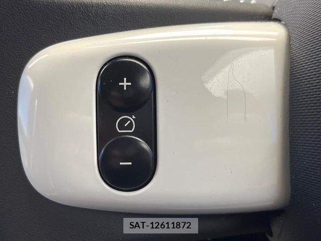 Renault TWINGO 2017-03 8661284-3