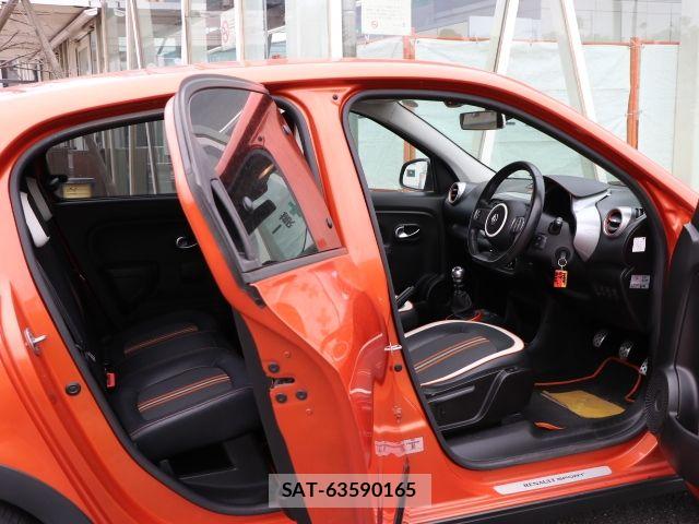 Renault TWINGO 2017-11 8745543-11