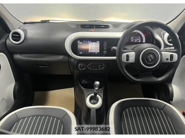 Renault TWINGO 2023-07 8831320-10