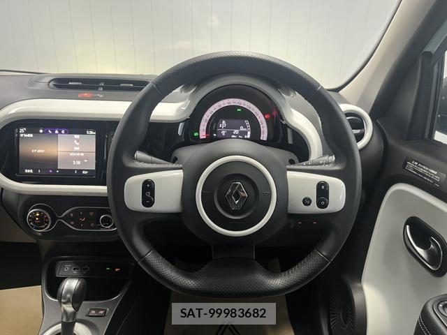 Renault TWINGO 2023-07 8831320-11