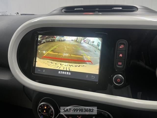 Renault TWINGO 2023-07 8831320-5