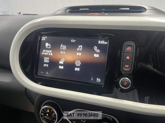 Renault TWINGO 2023-07 8831320-6