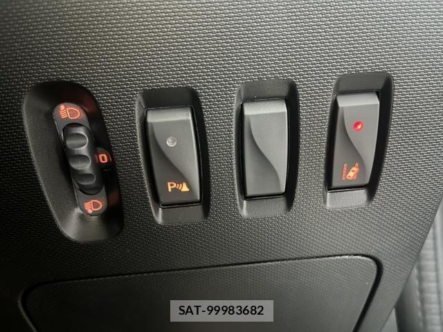 Renault TWINGO 2023-07 8831320-7